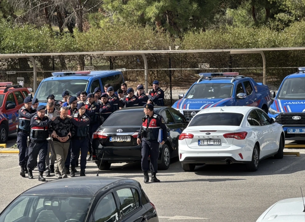 Muğla'da FETÖ Üyelerinin Yurt Dışına Kaçma Planı Suya Düştü
