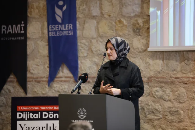 Rami Kütüphanesi'ndeki Uluslararası Yazarlar Buluşması Merak Uyandırıyor