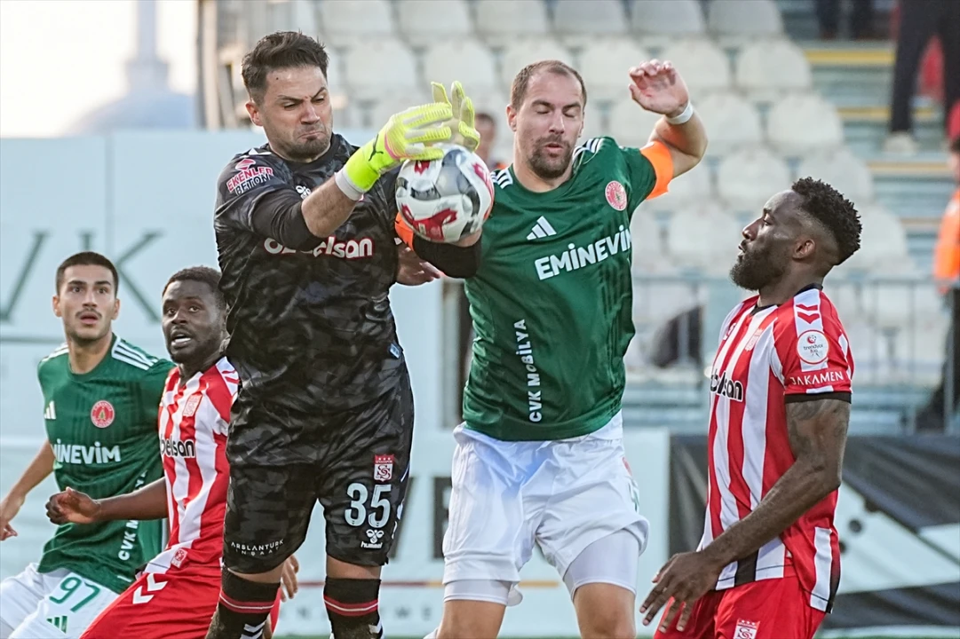 Sivasspor'u Devre Dışı Bırakan Ümraniyespor'un Sürpriz Galibiyeti