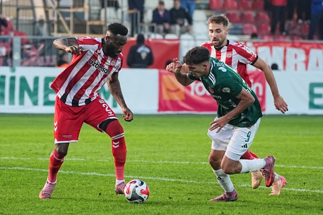 Sivasspor'u Devre Dışı Bırakan Ümraniyespor'un Sürpriz Galibiyeti