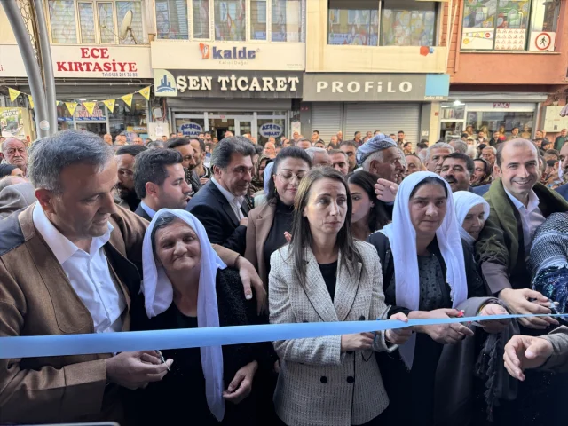 DEM Partisi Hakkari'de Yeni Bir Başlangıç Yapıyor