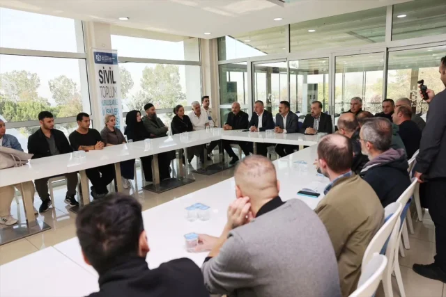 Kocaeli'de Çöken Apartmanın Ardından Devam Eden Çalışmalar