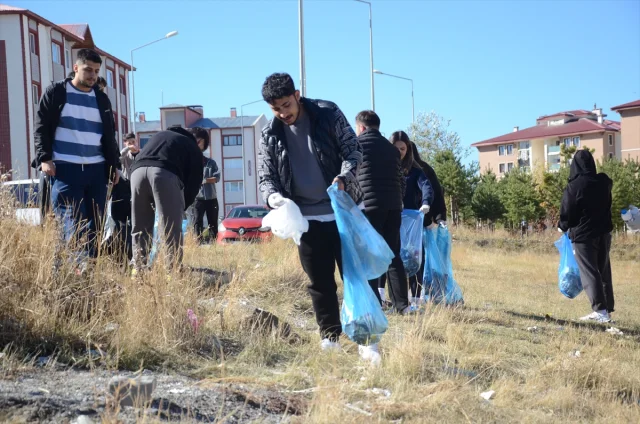 Kars Sarıkamış'ta Öğrenciler Çevre Hareketi Başlattı
