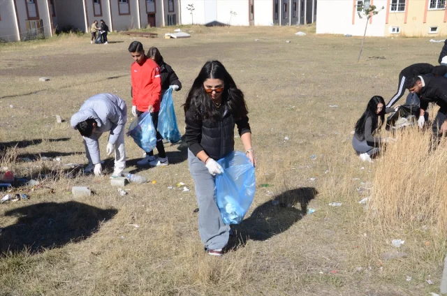Kars Sarıkamış'ta Öğrenciler Çevre Hareketi Başlattı