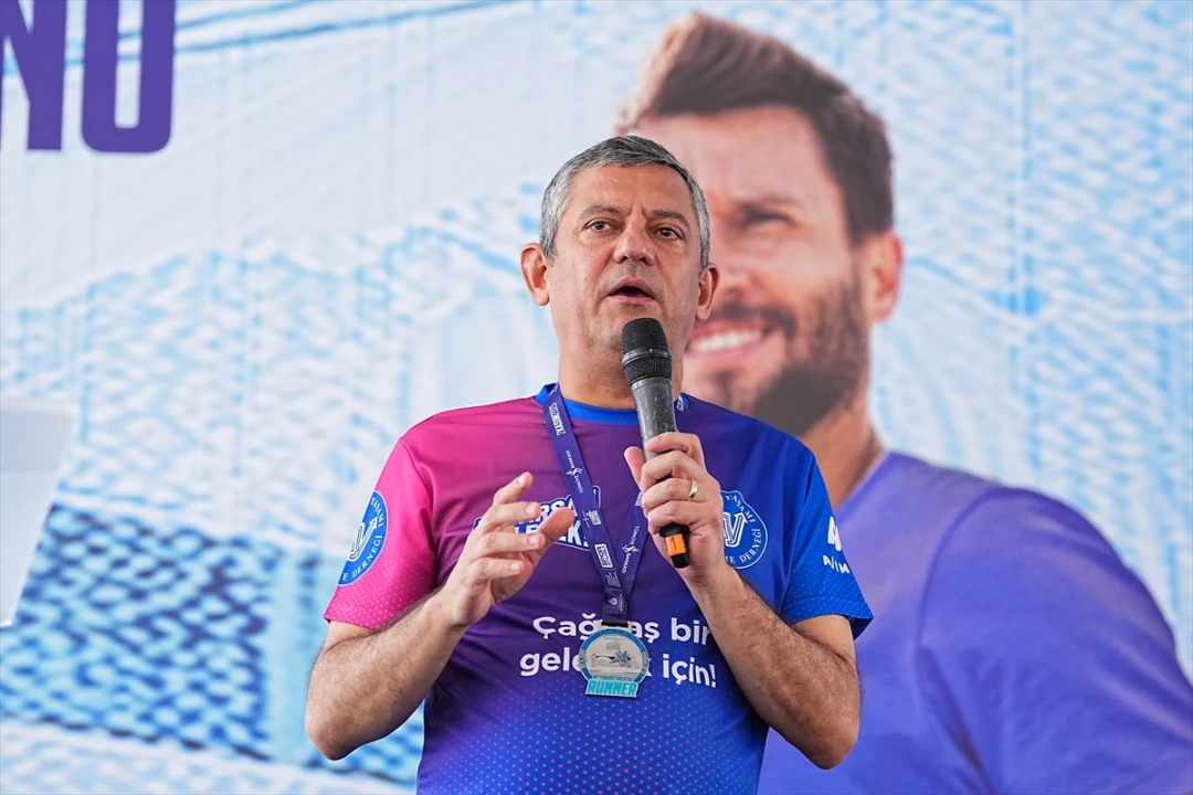 Özgür Özel: 'İki kıta arasında koşulan maraton bize ait'