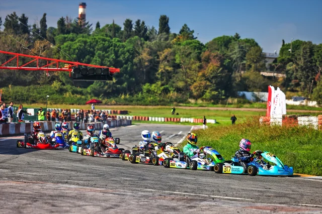Türkiye Karting Şampiyonası'nda Heyecan Dorukta Kocaeli Yarışları Nefes Kesti