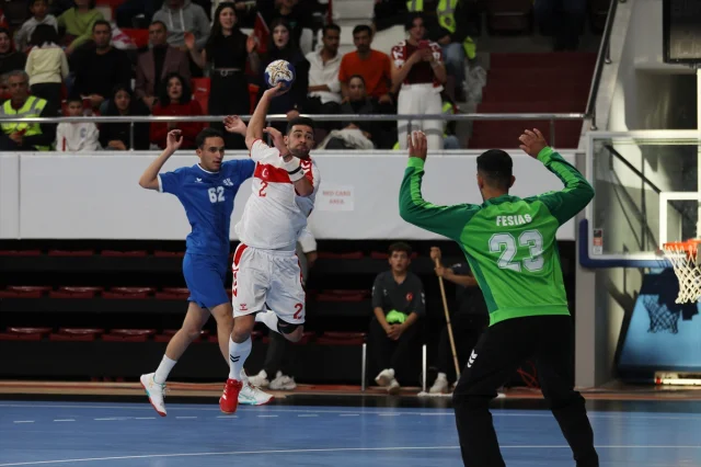 A Milli Hentbol Üçüncü Maçta Da Galip Geldi