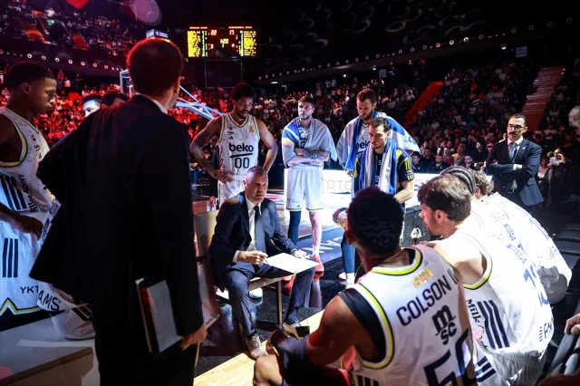 Basketbol Süper Ligi'nde Heyecan Dolu Maç: Fenerbahçe Beko Son Saniyede Galip