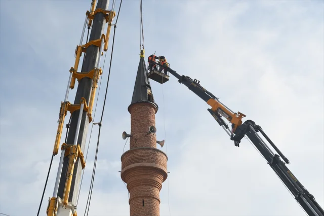 Sındırgı'da Tarihi Camilerde Büyük Restorasyon: Acaba Neler Değişecek?
