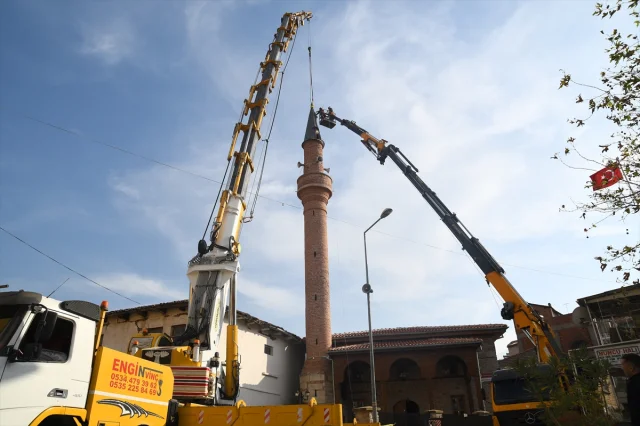 Sındırgı'da Tarihi Camilerde Büyük Restorasyon: Acaba Neler Değişecek?
