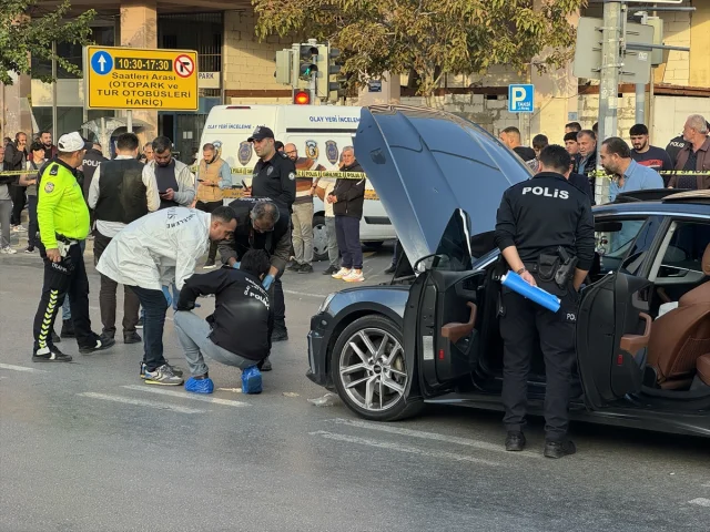 İzmir'de silahlı saldırı tedirgin ediyor: Yaralanma ve tutuklanmalar