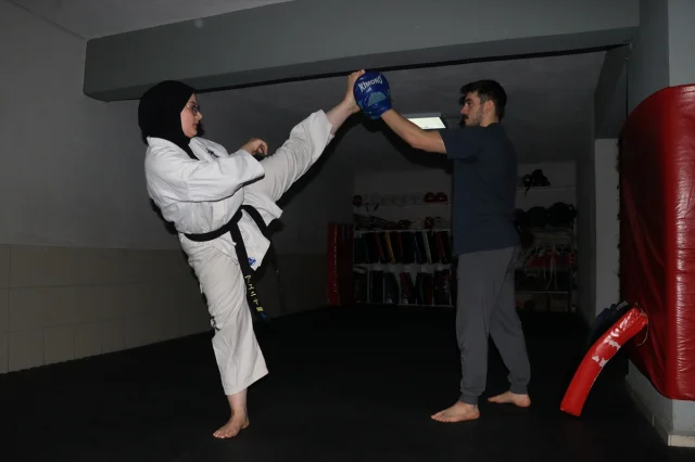 Babasıyla Çalışan Genç Karateci Dünya Şampiyonluğunu Hedefliyor