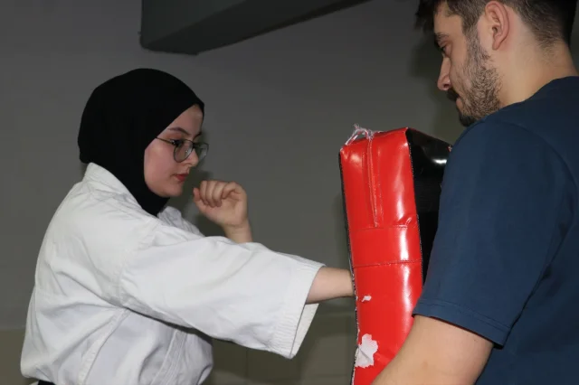 Babasıyla Çalışan Genç Karateci Dünya Şampiyonluğunu Hedefliyor