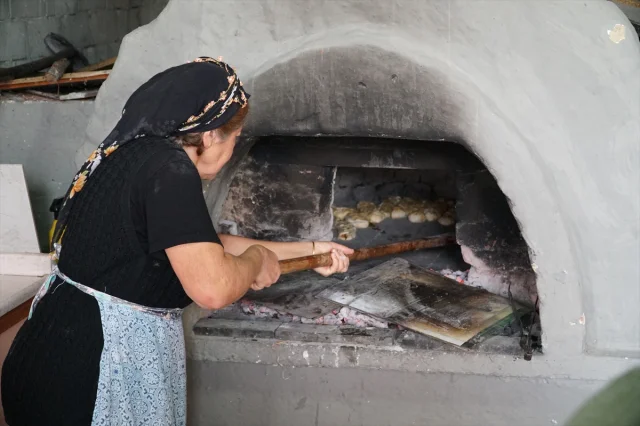 Çorum'un Taş Fırınlarında Geleneksel Pide Keyfi