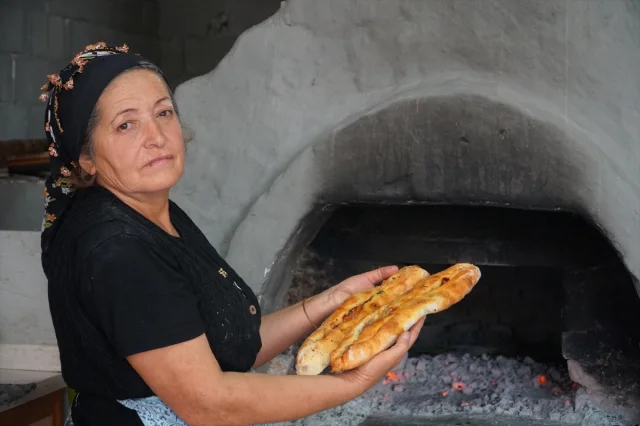 Çorum'un Taş Fırınlarında Geleneksel Pide Keyfi