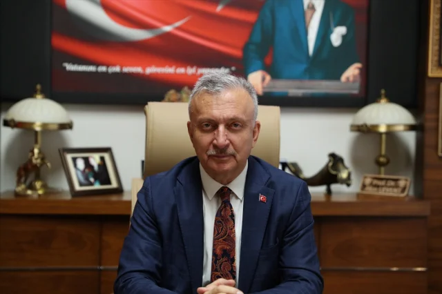 Erzincan'da Üniversite Mezunları Öğrencilerle Deneyimlerini Paylaştı