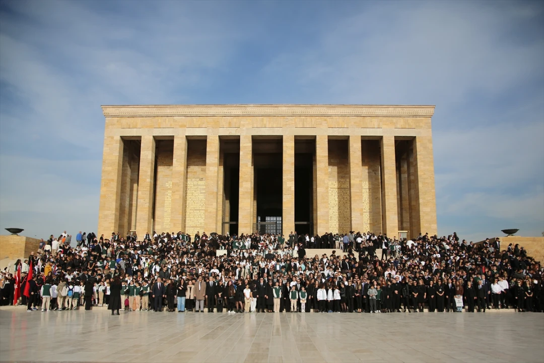 Doğa Koleji'nin 10 Kasım'a Özel Anıtkabir Ziyareti Duygusal Anlara Sahne Oldu