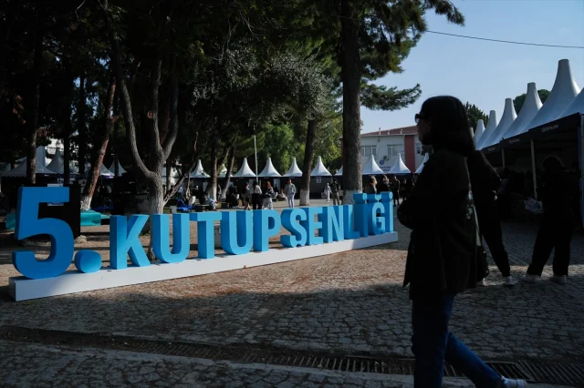 İzmir'de Kutup Bilimleri Heyecanı Başladı Karşılaşmalara Hazır Olun