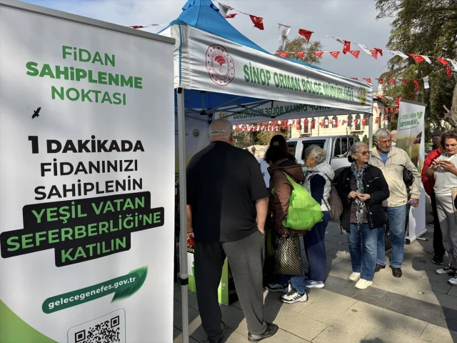 Sinop'ta Yeşil Vatan Seferberliği Fidan Dağıtımıyla Taçlandı