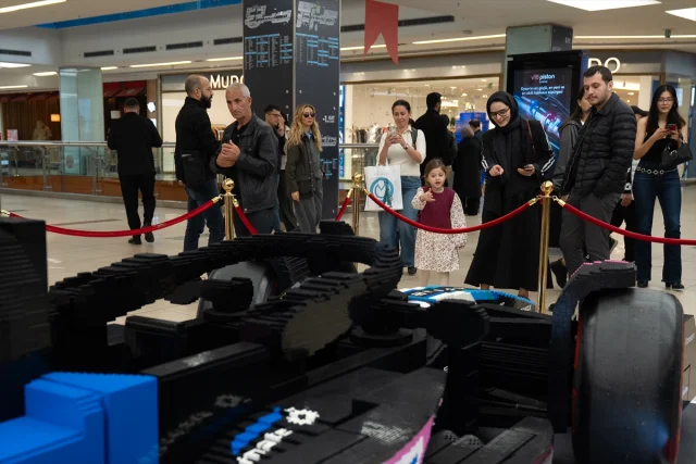 Devasa Lego Formula 1 Aracı Ankara'da Meraklılarını Bekliyor