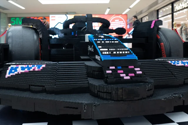Devasa Lego Formula 1 Aracı Ankara'da Meraklılarını Bekliyor