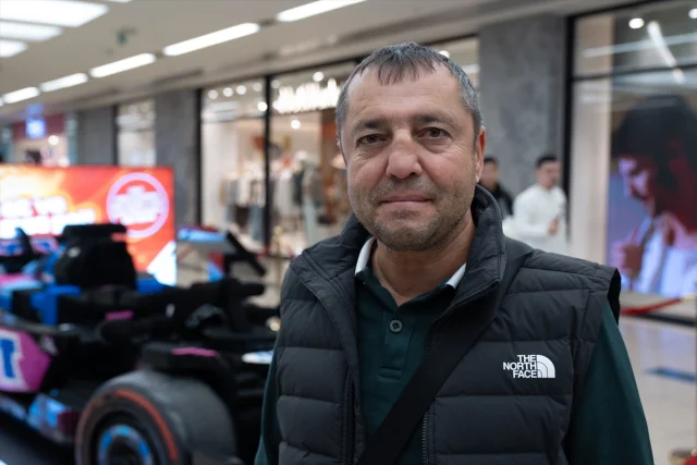 Devasa Lego Formula 1 Aracı Ankara'da Meraklılarını Bekliyor