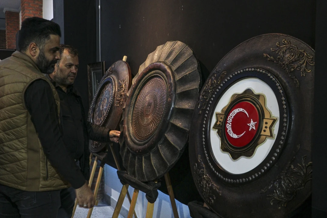 Ankara'da Unutulmaz Bir Sanat Etkinliği: Bakır Rölyef ve Hat Sergisi