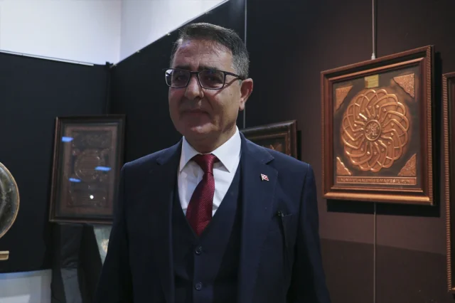 Ankara'da Unutulmaz Bir Sanat Etkinliği: Bakır Rölyef ve Hat Sergisi