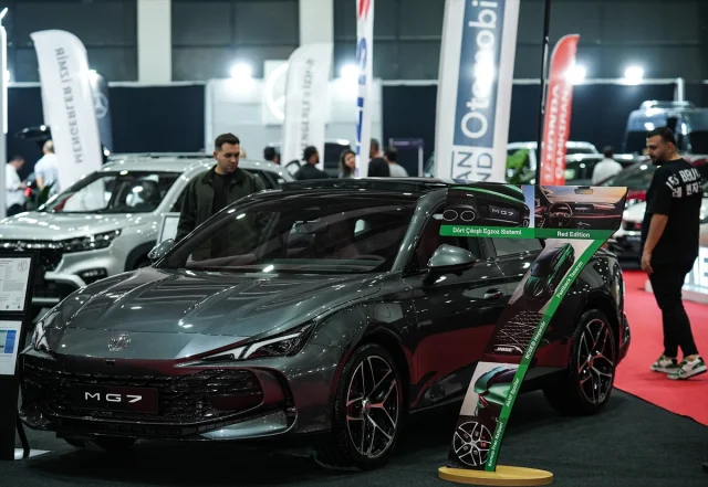 İzmir'de Motor Tutkunlarını Buluşturan Görkemli Fuar Başladı