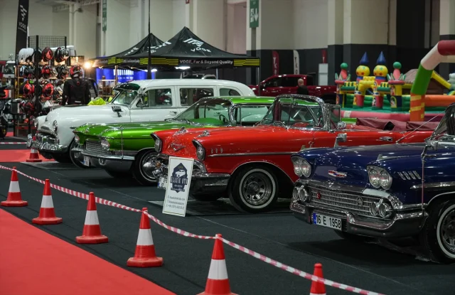 İzmir'de Motor Tutkunlarını Buluşturan Görkemli Fuar Başladı