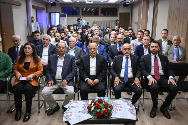 HAK-İŞ Başkanı Arslan'dan Çarpıcı Asgari Ücret Çağrısı