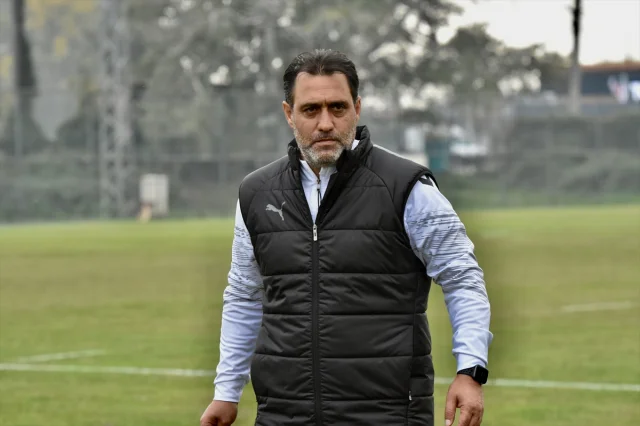 Sakaryaspor ile Serikspor'un Karşılaşması Öncesinde Heyecan Dorukta