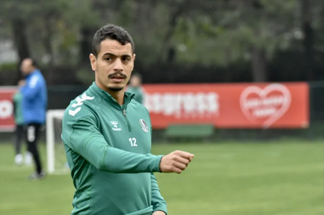 Sakaryaspor ile Serikspor'un Karşılaşması Öncesinde Heyecan Dorukta