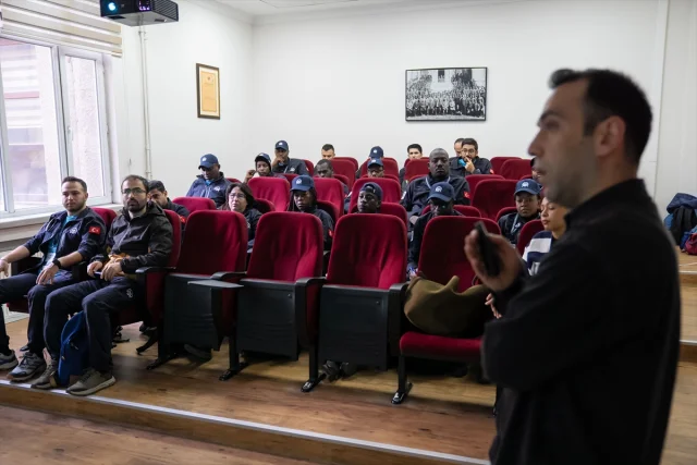 AA'nın Savaş Muhabirliği Eğitiminde Gazeteciler Gerçek Saha Koşullarına Hazırlanıyor