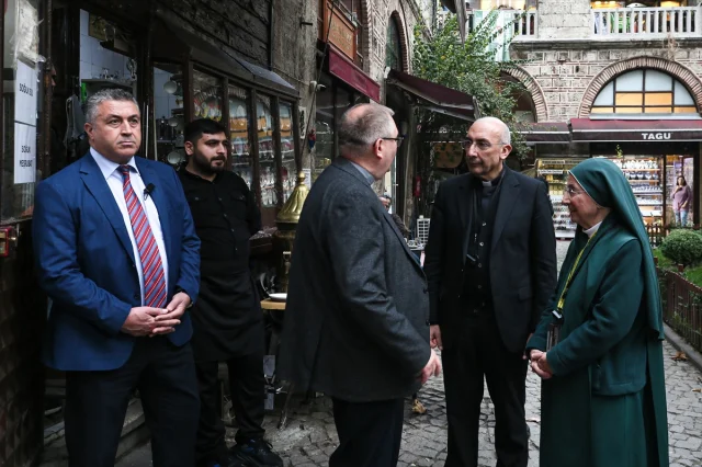 Papa 14. Leo'nun Türkiye Ziyareti Heyecanla Bekleniyor