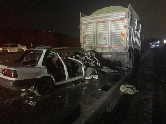 Gaziantep'teki Feci Kazada Aynı Aileden Üç Kişi Hayatını Kaybetti