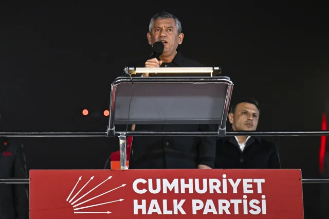 CHP Ümraniye Mitinginde Dikkat Çeken Açıklamalar