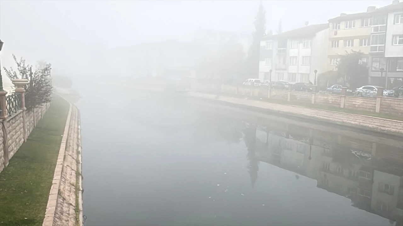 Eskişehir Sisle Kaplandı: Sürücülere Zor Anlar