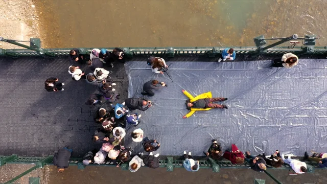Mehmet Kavukcu'dan Çoruh Nehri'nde Etkileyici Arınma Performansı