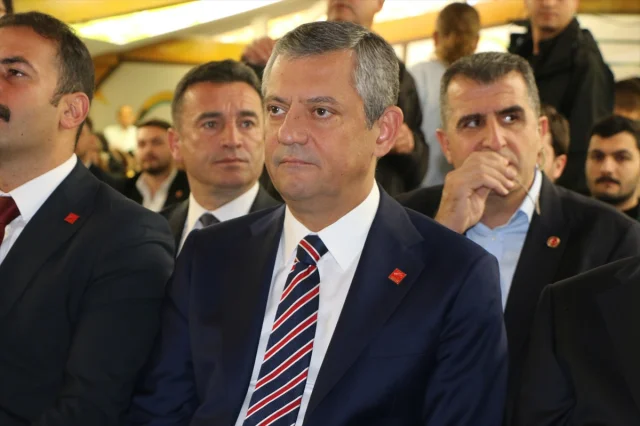 Özgür Özel: YÖK'ü Yok Edeceğiz, Gençlere Özgür Üniversiteler Sunacağız!