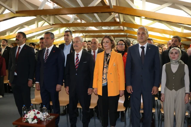 Özgür Özel: YÖK'ü Yok Edeceğiz, Gençlere Özgür Üniversiteler Sunacağız!