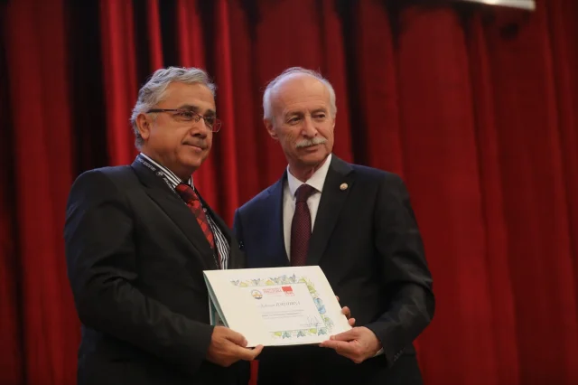 Edirne'de edebiyat dünyasında bir yıldız Halide Nusret Zorlutuna anıldı