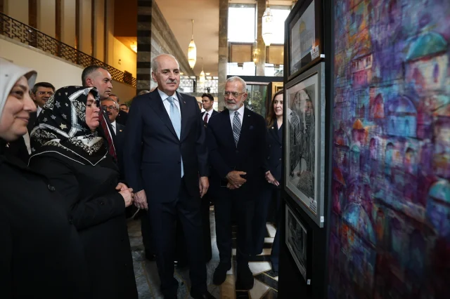 Numan Kurtulmuş'un Gezdiği Sergi: Hilalin Işığında Sanatla Anlam Buluyor