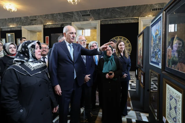 Numan Kurtulmuş'un Gezdiği Sergi: Hilalin Işığında Sanatla Anlam Buluyor