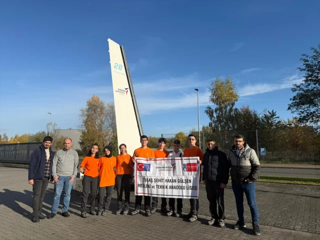 Genç Havacılar Almanya'da Türkiye'yi Temsil Ediyor