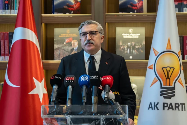 Deprem Bölgesinde İnşaat Hız Kesmiyor: AK Parti'den Önemli A...