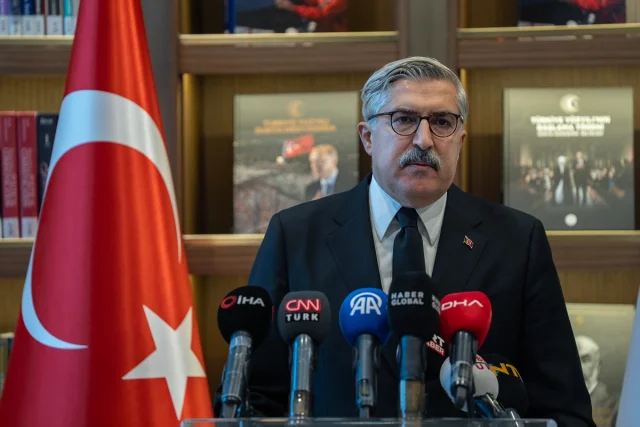 Deprem Bölgesinde İnşaat Hız Kesmiyor: AK Parti'den Önemli Açıklamalar
