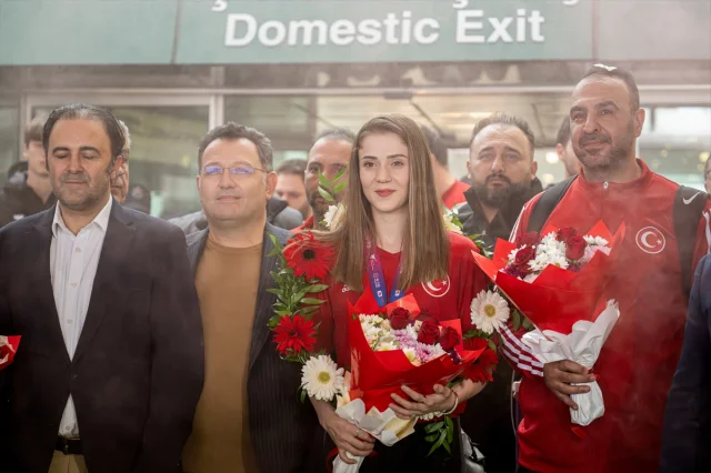 Milli tekvandocular Ankara'da coşkuyla karşılandı