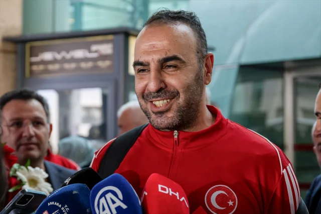 Milli tekvandocular Ankara'da coşkuyla karşılandı