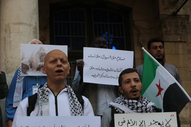 Şam'da Gazze ve Sudan İçin Düzenlenen Dayanışma Gösterisi Merak Uyandırdı